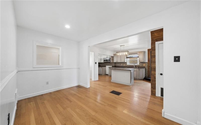 512 5TH STREET, WEBSTER, 15087, 3 Bedrooms Bedrooms, 7 Rooms Rooms,3 BathroomsBathrooms,Residential,For Sale,5TH STREET,1759436