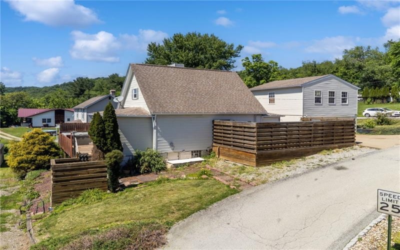 512 5TH STREET, WEBSTER, 15087, 3 Bedrooms Bedrooms, 7 Rooms Rooms,3 BathroomsBathrooms,Residential,For Sale,5TH STREET,1759436