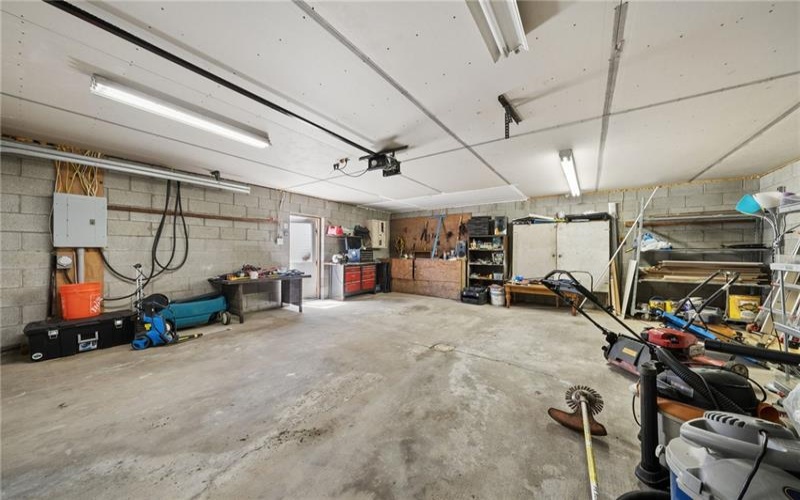 512 5TH STREET, WEBSTER, 15087, 3 Bedrooms Bedrooms, 7 Rooms Rooms,3 BathroomsBathrooms,Residential,For Sale,5TH STREET,1759436