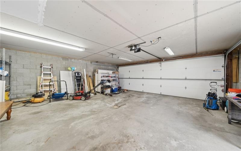 512 5TH STREET, WEBSTER, 15087, 3 Bedrooms Bedrooms, 7 Rooms Rooms,3 BathroomsBathrooms,Residential,For Sale,5TH STREET,1759436