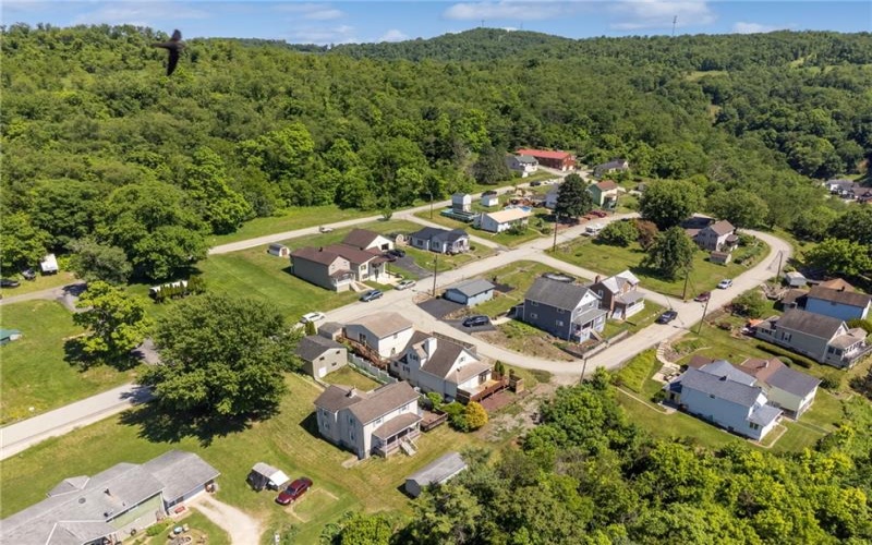 512 5TH STREET, WEBSTER, 15087, 3 Bedrooms Bedrooms, 7 Rooms Rooms,3 BathroomsBathrooms,Residential,For Sale,5TH STREET,1759436