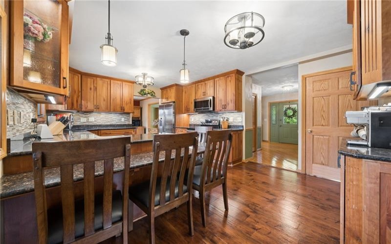 215 Shelby Drive, Greensburg, 15601, 3 Bedrooms Bedrooms, 9 Rooms Rooms,3.1 BathroomsBathrooms,Residential,For Sale,Shelby Drive,1759461