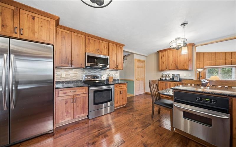 215 Shelby Drive, Greensburg, 15601, 3 Bedrooms Bedrooms, 9 Rooms Rooms,3.1 BathroomsBathrooms,Residential,For Sale,Shelby Drive,1759461