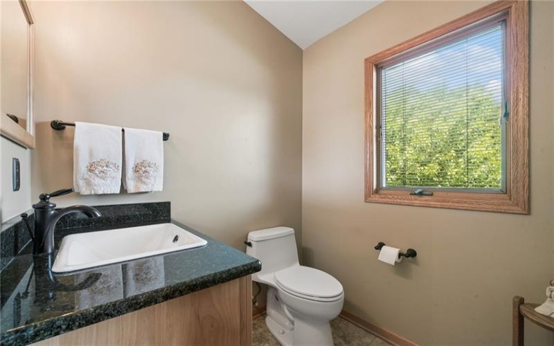 215 Shelby Drive, Greensburg, 15601, 3 Bedrooms Bedrooms, 9 Rooms Rooms,3.1 BathroomsBathrooms,Residential,For Sale,Shelby Drive,1759461