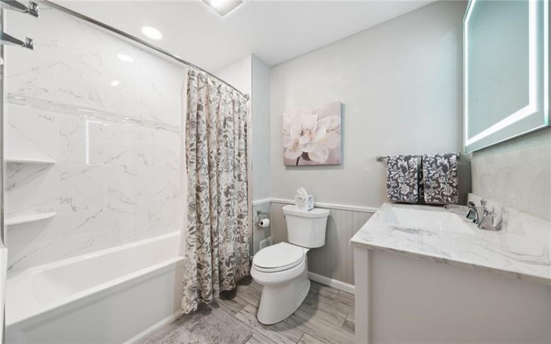 215 Shelby Drive, Greensburg, 15601, 3 Bedrooms Bedrooms, 9 Rooms Rooms,3.1 BathroomsBathrooms,Residential,For Sale,Shelby Drive,1759461