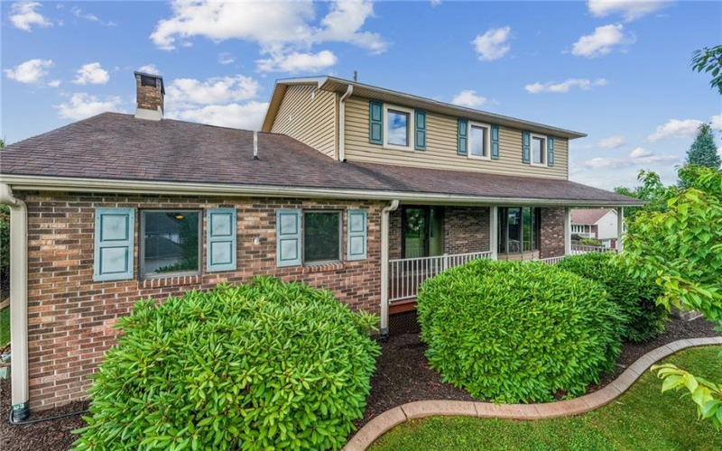 215 Shelby Drive, Greensburg, 15601, 3 Bedrooms Bedrooms, 9 Rooms Rooms,3.1 BathroomsBathrooms,Residential,For Sale,Shelby Drive,1759461