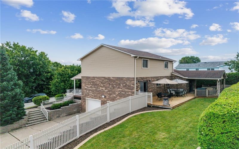 215 Shelby Drive, Greensburg, 15601, 3 Bedrooms Bedrooms, 9 Rooms Rooms,3.1 BathroomsBathrooms,Residential,For Sale,Shelby Drive,1759461