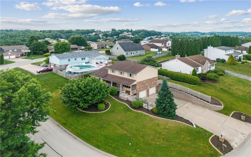 215 Shelby Drive, Greensburg, 15601, 3 Bedrooms Bedrooms, 9 Rooms Rooms,3.1 BathroomsBathrooms,Residential,For Sale,Shelby Drive,1759461
