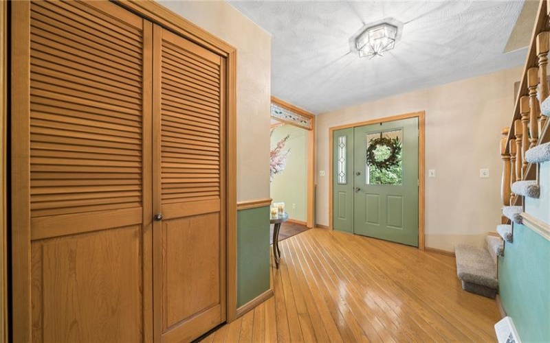 215 Shelby Drive, Greensburg, 15601, 3 Bedrooms Bedrooms, 9 Rooms Rooms,3.1 BathroomsBathrooms,Residential,For Sale,Shelby Drive,1759461