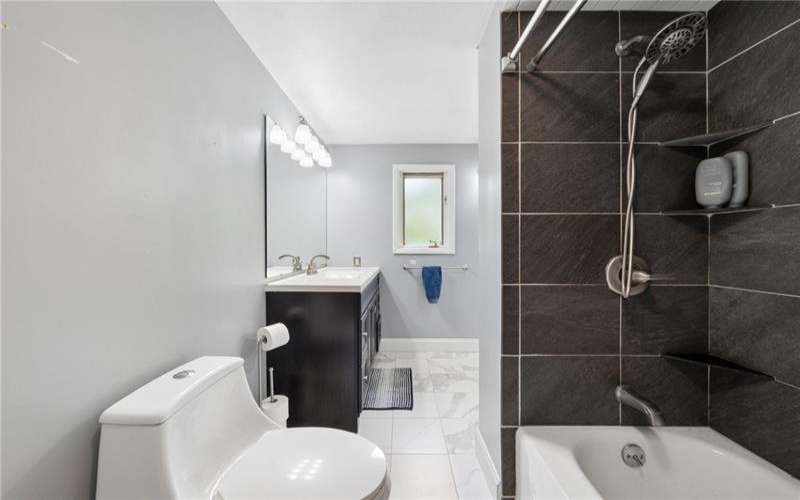 3032 Ben Venue Dr, Greensburg, 15601, 4 Bedrooms Bedrooms, ,1.1 BathroomsBathrooms,Residential,For Sale,Ben Venue Dr,1759543
