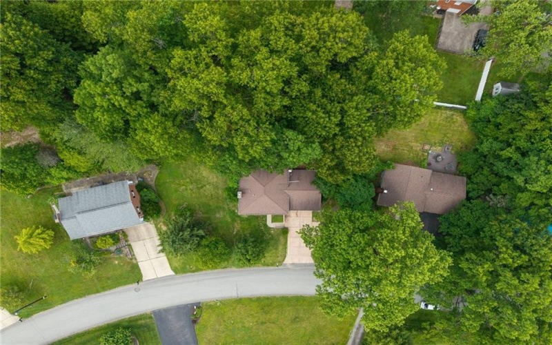 3032 Ben Venue Dr, Greensburg, 15601, 4 Bedrooms Bedrooms, ,1.1 BathroomsBathrooms,Residential,For Sale,Ben Venue Dr,1759543