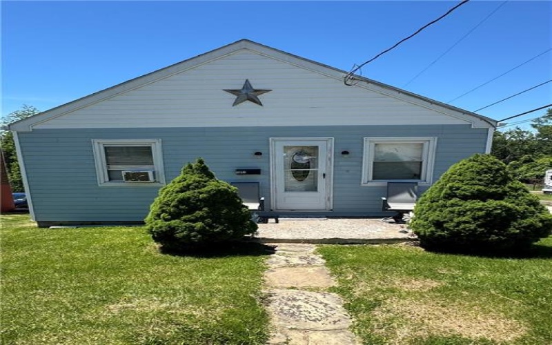 1001 Alexander Ave, Monessen, 15062, 2 Bedrooms Bedrooms, 4 Rooms Rooms,1 BathroomBathrooms,Residential,For Sale,Alexander Ave,1759564
