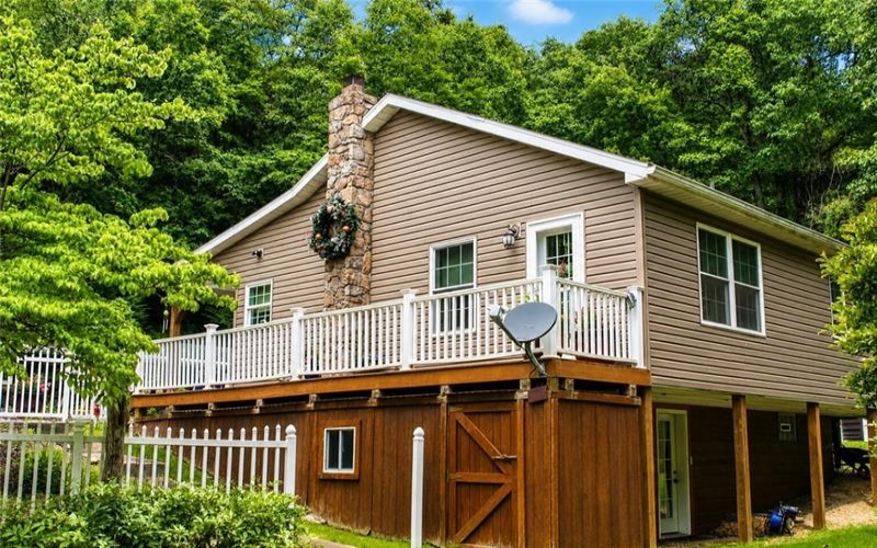 63 Pine Hill Rd, Smock, 15480, 1 Bedroom Bedrooms, ,1 BathroomBathrooms,Residential,For Sale,Pine Hill Rd,1759597