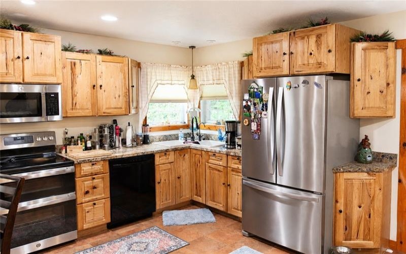 63 Pine Hill Rd, Smock, 15480, 1 Bedroom Bedrooms, ,1 BathroomBathrooms,Residential,For Sale,Pine Hill Rd,1759597