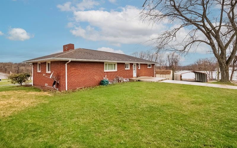 1 Westwood Drive, Jeannette, 15644, 3 Bedrooms Bedrooms, 9 Rooms Rooms,2 BathroomsBathrooms,Residential,For Sale,Westwood Drive,1744363
