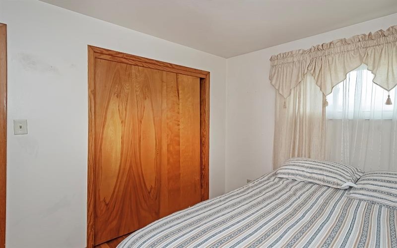 1 Westwood Drive, Jeannette, 15644, 3 Bedrooms Bedrooms, 9 Rooms Rooms,2 BathroomsBathrooms,Residential,For Sale,Westwood Drive,1744363