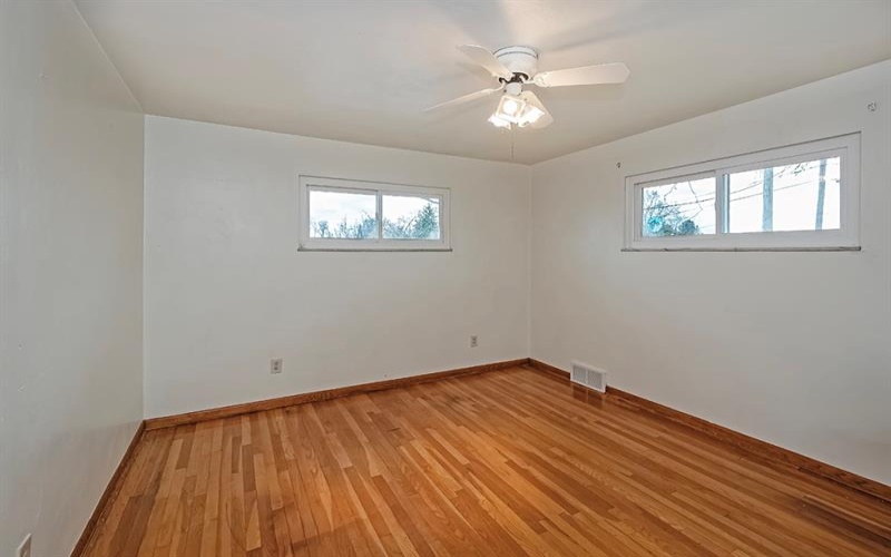 1 Westwood Drive, Jeannette, 15644, 3 Bedrooms Bedrooms, 9 Rooms Rooms,2 BathroomsBathrooms,Residential,For Sale,Westwood Drive,1744363