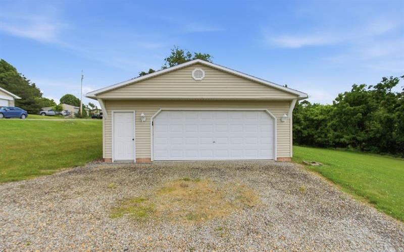 128 Roskovich, Belle Vernon, 15012, 2 Bedrooms Bedrooms, 4 Rooms Rooms,1 BathroomBathrooms,Residential,For Sale,Roskovich,1759232