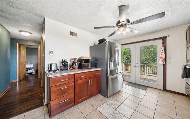 30 Clay Pike, Irwin, 15642, 3 Bedrooms Bedrooms, 8 Rooms Rooms,2.1 BathroomsBathrooms,Residential,For Sale,Clay Pike,1759474