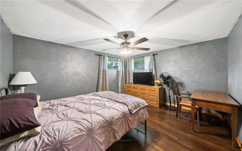 30 Clay Pike, Irwin, 15642, 3 Bedrooms Bedrooms, 8 Rooms Rooms,2.1 BathroomsBathrooms,Residential,For Sale,Clay Pike,1759474