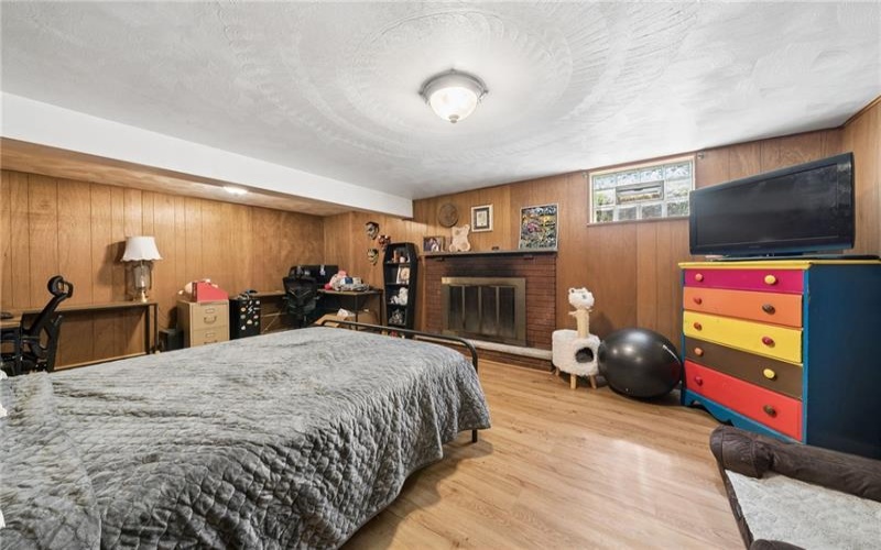30 Clay Pike, Irwin, 15642, 3 Bedrooms Bedrooms, 8 Rooms Rooms,2.1 BathroomsBathrooms,Residential,For Sale,Clay Pike,1759474