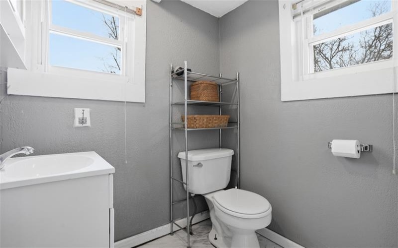 32 Shannon Ave, Washington, 15301, 4 Bedrooms Bedrooms, ,1.1 BathroomsBathrooms,Residential,For Sale,Shannon Ave,1759610
