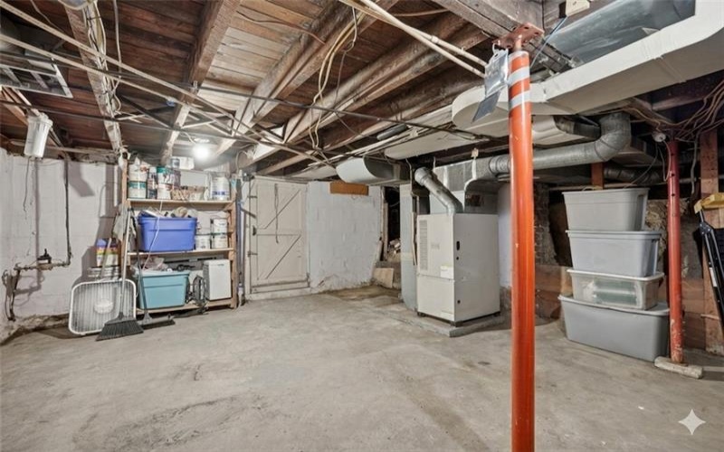 32 Shannon Ave, Washington, 15301, 4 Bedrooms Bedrooms, ,1.1 BathroomsBathrooms,Residential,For Sale,Shannon Ave,1759610