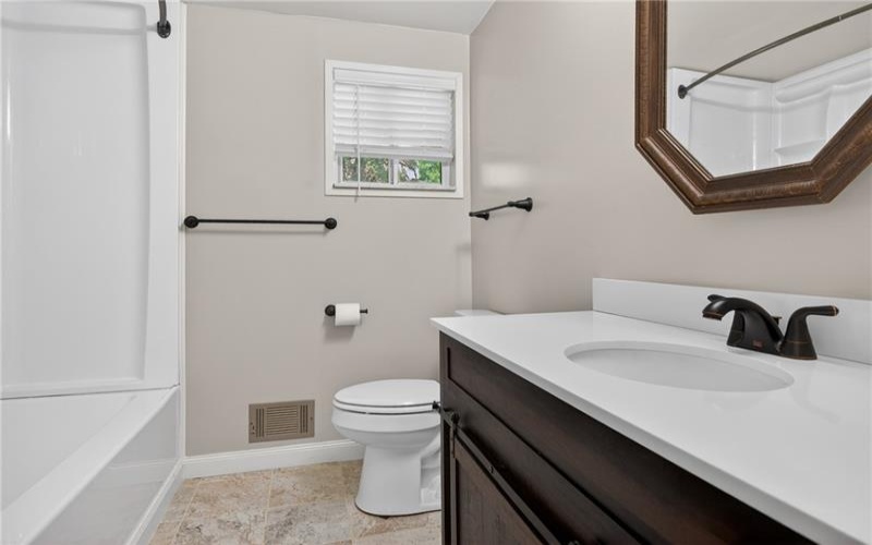 3808 Edinburg Dr, Murrysville, 15668, 3 Bedrooms Bedrooms, ,2.1 BathroomsBathrooms,Residential,For Sale,Edinburg Dr,1759635
