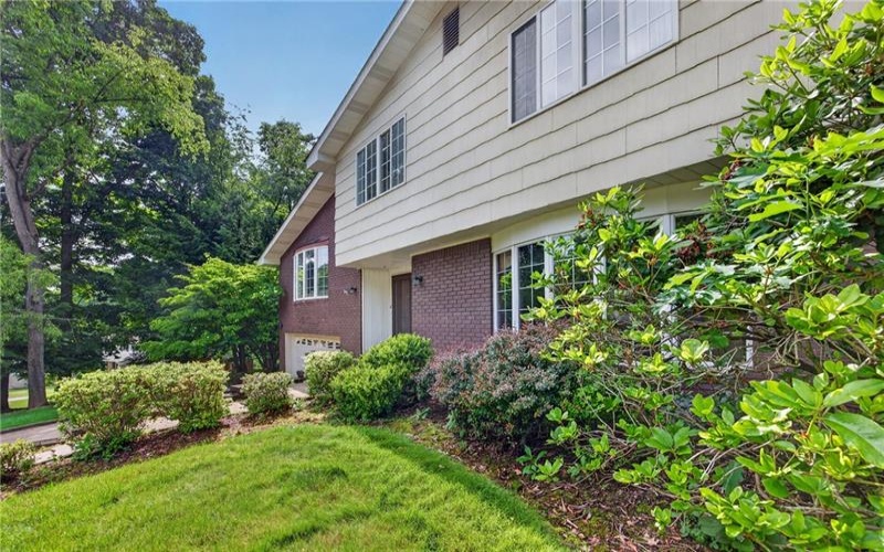 3808 Edinburg Dr, Murrysville, 15668, 3 Bedrooms Bedrooms, ,2.1 BathroomsBathrooms,Residential,For Sale,Edinburg Dr,1759635