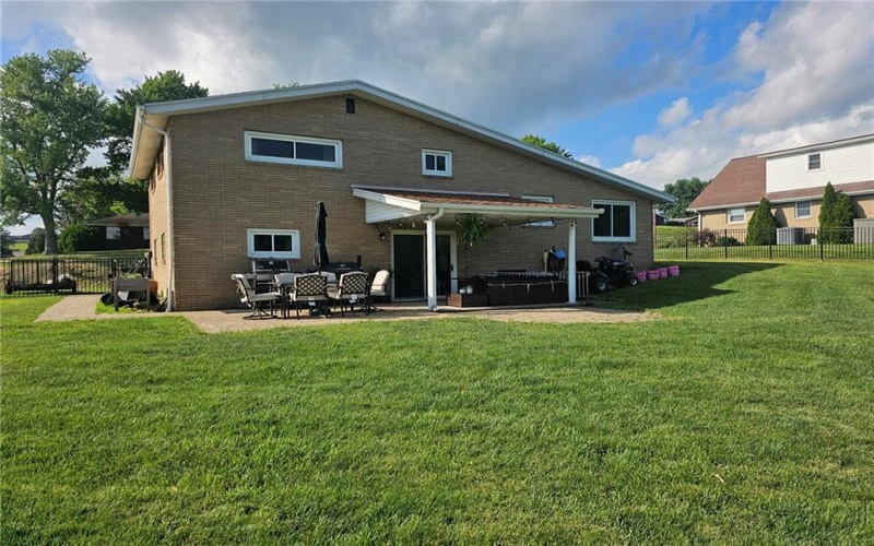 111 Hague Ln, Uniontown, 15401, 3 Bedrooms Bedrooms, ,2 BathroomsBathrooms,Residential,For Sale,Hague Ln,1758905