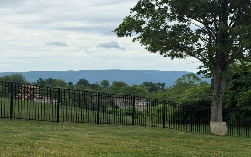 111 Hague Ln, Uniontown, 15401, 3 Bedrooms Bedrooms, ,2 BathroomsBathrooms,Residential,For Sale,Hague Ln,1758905