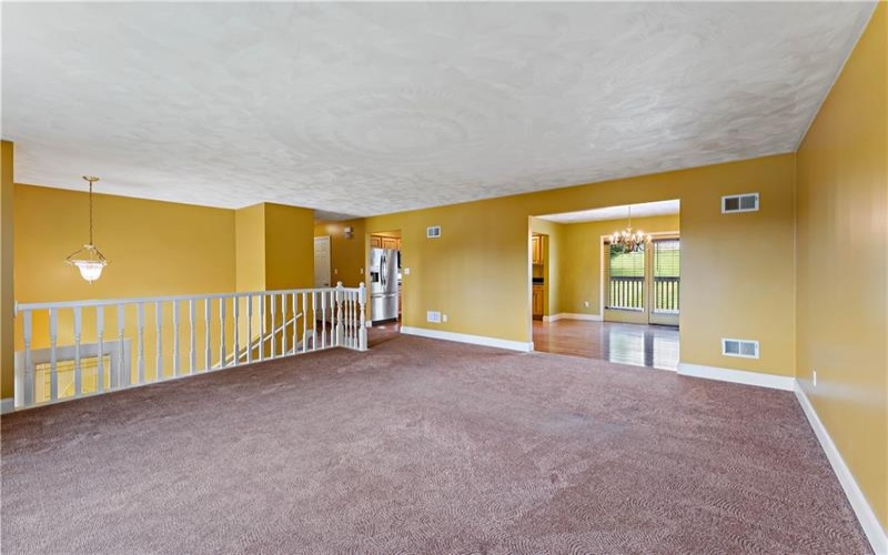 103 Long Ridge Ln, Uniontown, 15401, 3 Bedrooms Bedrooms, 9 Rooms Rooms,2 BathroomsBathrooms,Residential,For Sale,Long Ridge Ln,1759777