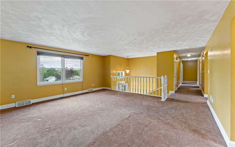 103 Long Ridge Ln, Uniontown, 15401, 3 Bedrooms Bedrooms, 9 Rooms Rooms,2 BathroomsBathrooms,Residential,For Sale,Long Ridge Ln,1759777