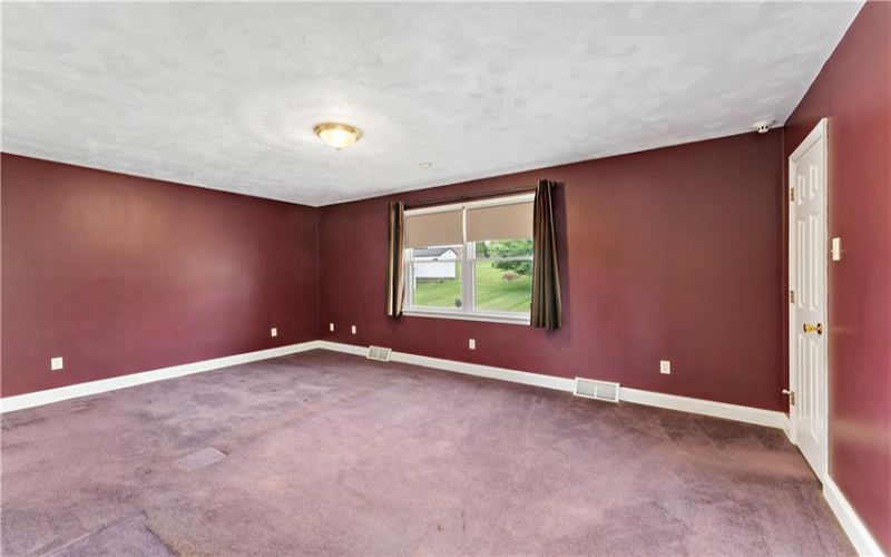 103 Long Ridge Ln, Uniontown, 15401, 3 Bedrooms Bedrooms, 9 Rooms Rooms,2 BathroomsBathrooms,Residential,For Sale,Long Ridge Ln,1759777