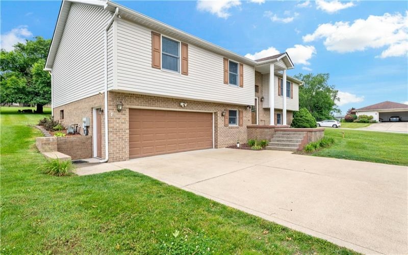 103 Long Ridge Ln, Uniontown, 15401, 3 Bedrooms Bedrooms, 9 Rooms Rooms,2 BathroomsBathrooms,Residential,For Sale,Long Ridge Ln,1759777