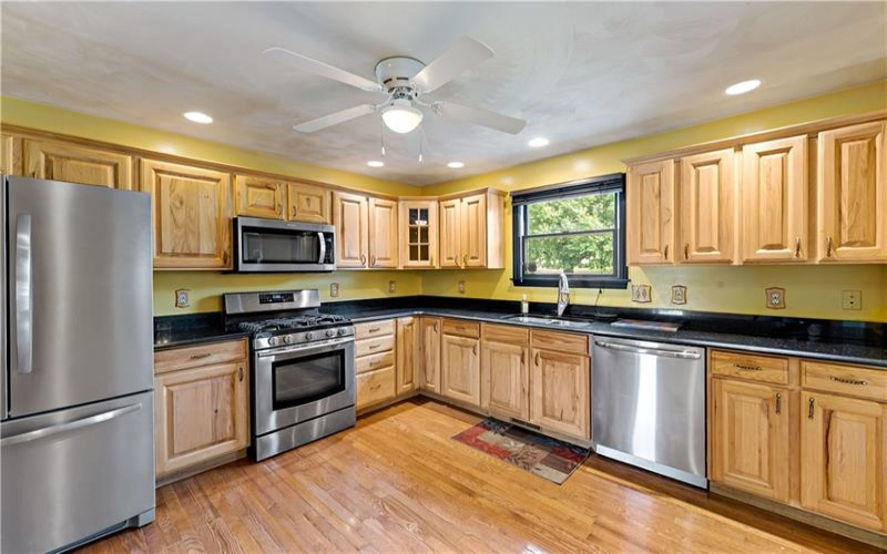 103 Long Ridge Ln, Uniontown, 15401, 3 Bedrooms Bedrooms, 9 Rooms Rooms,2 BathroomsBathrooms,Residential,For Sale,Long Ridge Ln,1759777