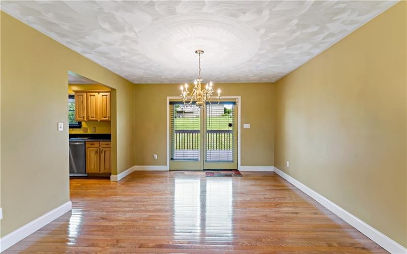 103 Long Ridge Ln, Uniontown, 15401, 3 Bedrooms Bedrooms, 9 Rooms Rooms,2 BathroomsBathrooms,Residential,For Sale,Long Ridge Ln,1759777