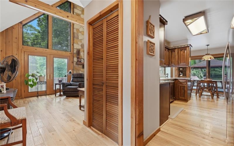 717 Zubal Rd, Apollo, 15613, 4 Bedrooms Bedrooms, 11 Rooms Rooms,3 BathroomsBathrooms,Residential,For Sale,Zubal Rd,1759787