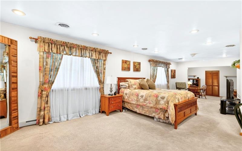 321 Falls Avenue, Connellsville, 15425, 3 Bedrooms Bedrooms, 7 Rooms Rooms,2.1 BathroomsBathrooms,Residential,For Sale,Falls Avenue,1757897