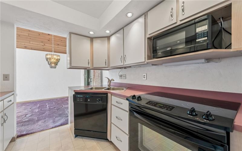 133 Mellingertown Rd, Mt. Pleasant, 15666, 2 Bedrooms Bedrooms, 11 Rooms Rooms,2.1 BathroomsBathrooms,Residential,For Sale,Mellingertown Rd,1759813