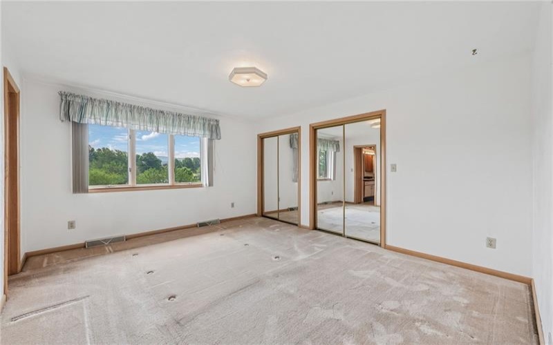133 Mellingertown Rd, Mt. Pleasant, 15666, 2 Bedrooms Bedrooms, 11 Rooms Rooms,2.1 BathroomsBathrooms,Residential,For Sale,Mellingertown Rd,1759813