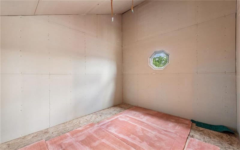 133 Mellingertown Rd, Mt. Pleasant, 15666, 2 Bedrooms Bedrooms, 11 Rooms Rooms,2.1 BathroomsBathrooms,Residential,For Sale,Mellingertown Rd,1759813
