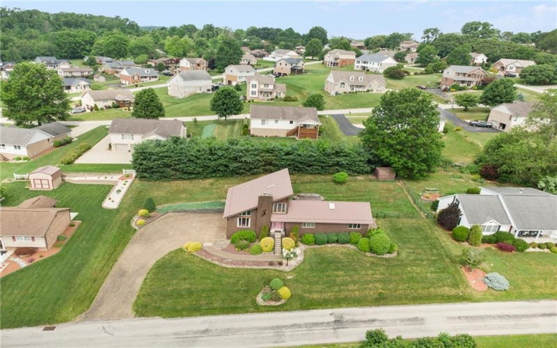 133 Mellingertown Rd, Mt. Pleasant, 15666, 2 Bedrooms Bedrooms, 11 Rooms Rooms,2.1 BathroomsBathrooms,Residential,For Sale,Mellingertown Rd,1759813