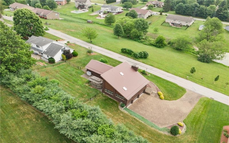 133 Mellingertown Rd, Mt. Pleasant, 15666, 2 Bedrooms Bedrooms, 11 Rooms Rooms,2.1 BathroomsBathrooms,Residential,For Sale,Mellingertown Rd,1759813