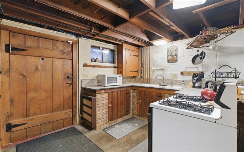 312 Flatwoods Rd, Vanderbilt, 15486, 3 Bedrooms Bedrooms, 9 Rooms Rooms,3 BathroomsBathrooms,Residential,For Sale,Flatwoods Rd,1759844