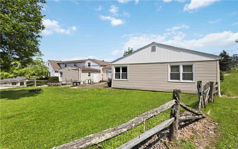809 Monastery, Latrobe, 15650, 3 Bedrooms Bedrooms, 6 Rooms Rooms,2 BathroomsBathrooms,Residential,For Sale,Monastery,1758167