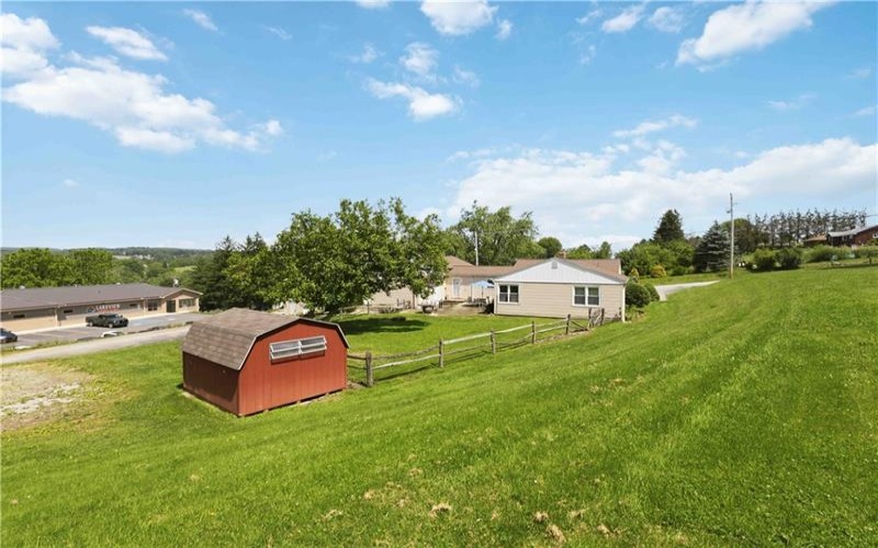 809 Monastery, Latrobe, 15650, 3 Bedrooms Bedrooms, 6 Rooms Rooms,2 BathroomsBathrooms,Residential,For Sale,Monastery,1758167