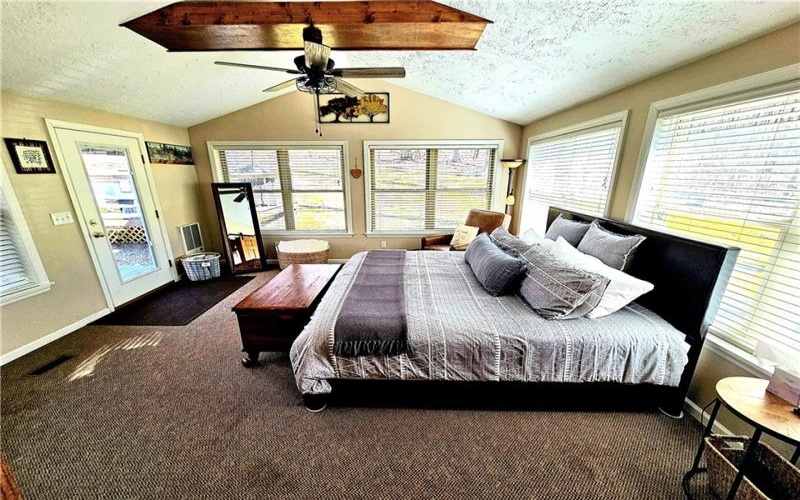 60 Nelson Rd, Ohiopyle, 15470, 2 Bedrooms Bedrooms, 6 Rooms Rooms,1.1 BathroomsBathrooms,Residential,For Sale,Nelson Rd,1759824