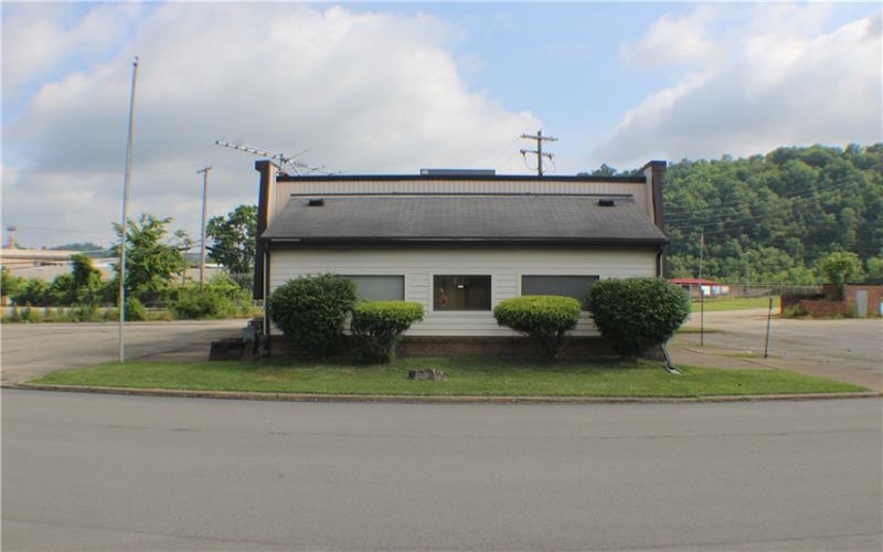 90 Chamber Plaza, Charleroi, 15022, ,Commercial-industrial-business,For Sale,Chamber Plaza,1759857
