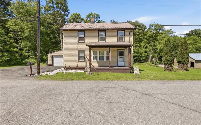 111 Center St, Stoystown, 15563, 3 Bedrooms Bedrooms, ,1.1 BathroomsBathrooms,Residential,For Sale,Center St,1759953
